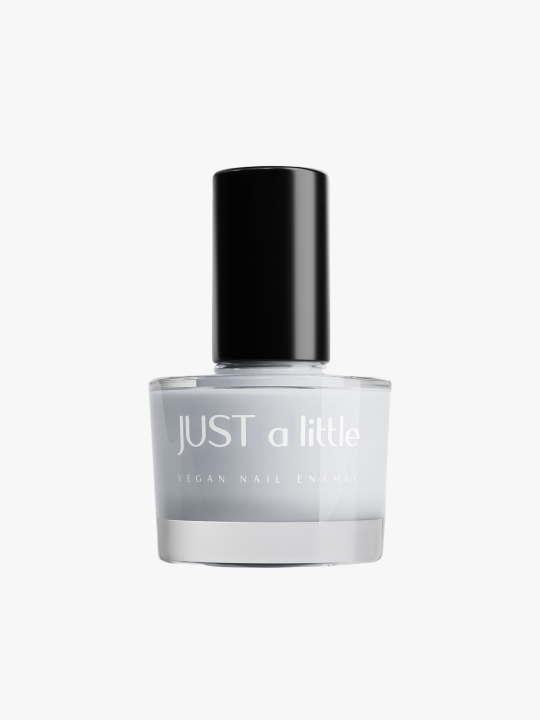 Breath taking white grays nail polish, cosmoporto